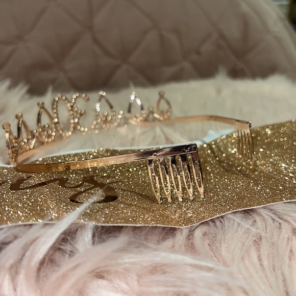 30 & Fabulous Rose Gold Birthday Sash + Crown Set - Picture 5 of 5